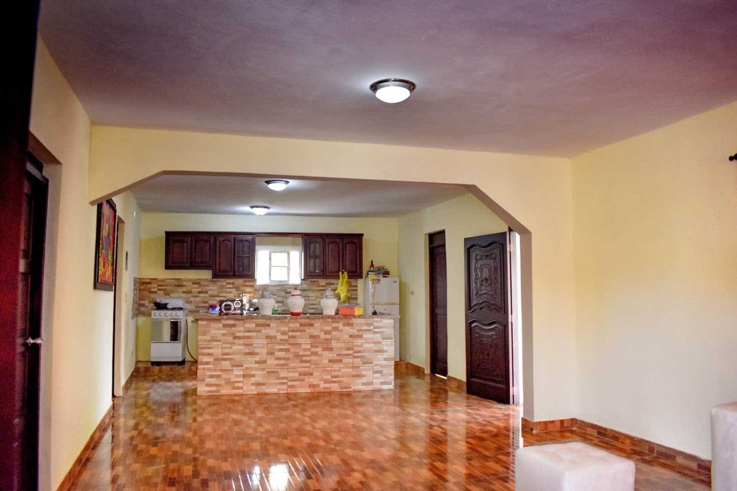 Casa de dos niveles con vista, Palo Amarillo, Moca — vista 5